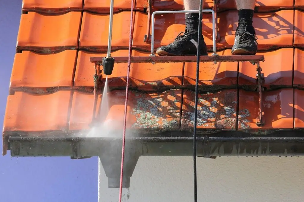 Gutter Cleaning